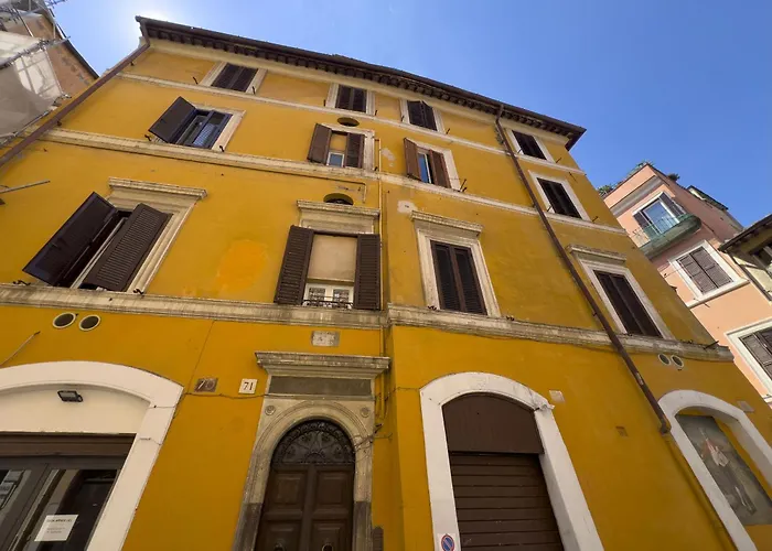 The Scarlet Loft In Trastevere * Rom